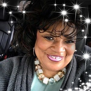 Meet your Posher, Angela